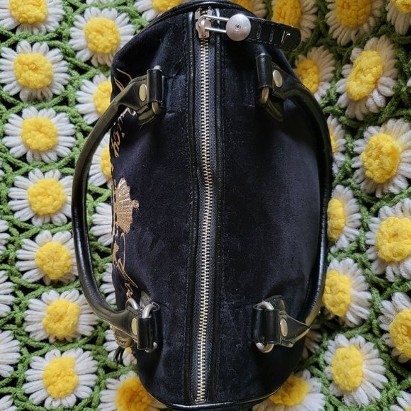 Juicy Couture Script Detail Velour Handbag - Picture 13 of 16